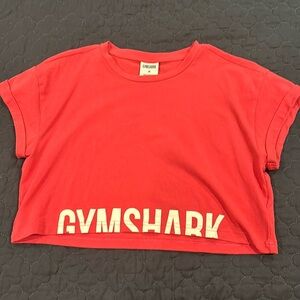 Pink cropped GYMSHARK top